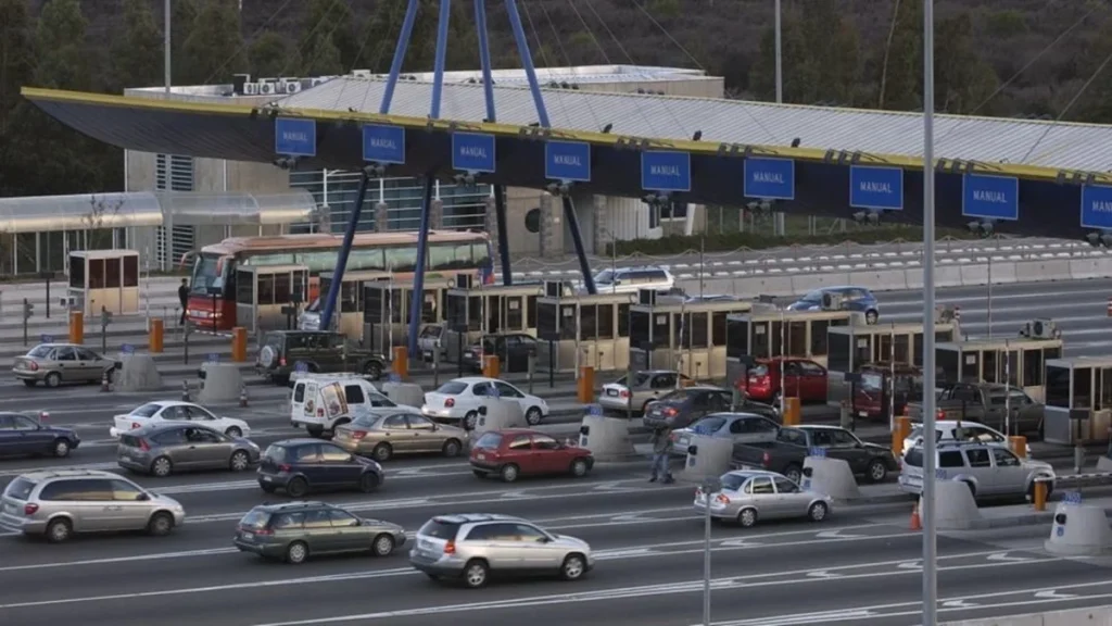 El Gobierno sigue el 'sistema Londres' y permite a los ayuntamientos cobrar peajes por entrar en las ciudades Fuente: Agencias