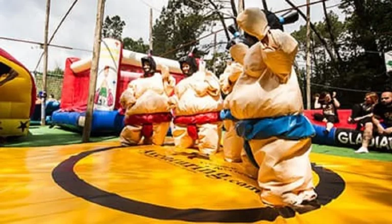 Humor Amarillo: la actividad de aventura que convierte el juego en adrenalina, risas y trabajo en equipo