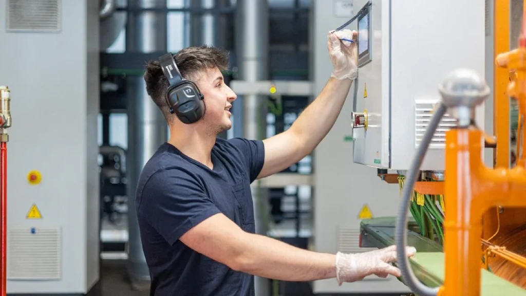 Un informe desvela dónde quiere trabajar la Generación Z: Mercadona e Ikea, entre las cadenas favoritas 2 Un informe desvela dónde quiere trabajar la Generación Z: Mercadona e Ikea, entre las cadenas favoritas Fuente: Europa Press