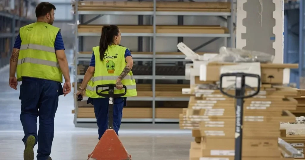 Un informe desvela dónde quiere trabajar la Generación Z: Mercadona e Ikea, entre las cadenas favoritas 1 Un informe desvela dónde quiere trabajar la Generación Z: Mercadona e Ikea, entre las cadenas favoritas Fuente: Europa Press