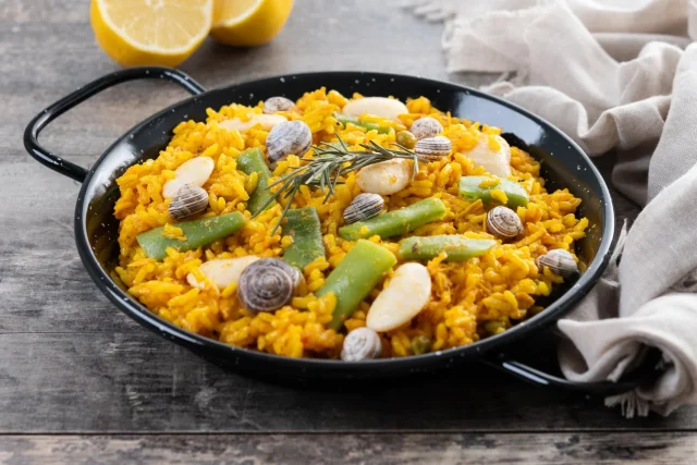 Un valenciano lanza una advertencia sobre la paella: “Si lleva esto, no la llames valenciana”