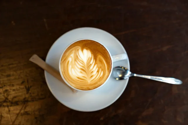 Ya es definitivo: Después de 12 años de investigación y más de 450.000 personas estudiadas, la ciencia revela si el café es bueno o no para la salud