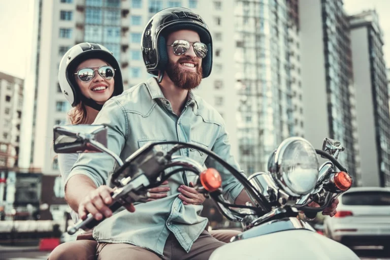 ¿Cómo elegir un seguro de moto más barato?