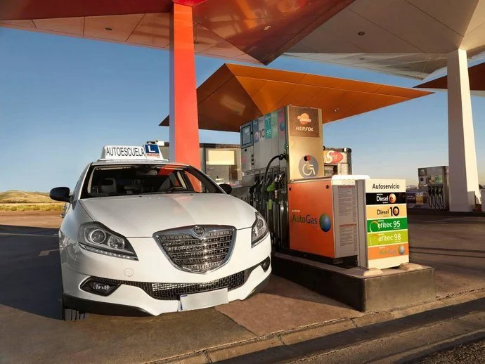 Así ha cambiado el precio de la gasolina en un año en Madrid, Barcelona, Valencia, Sevilla, Málaga y Zaragoza 4 ¿Sube mucho o moderadamente?
