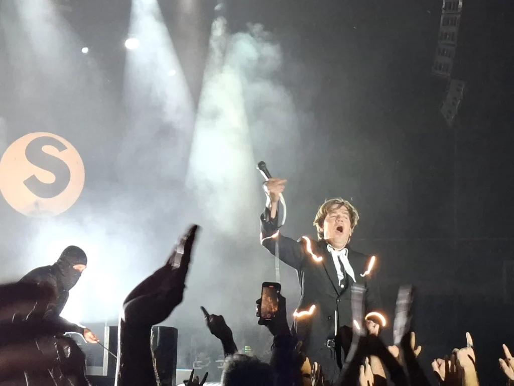 El Rock n' roll también se debe bailar: The Hives en Madrid 2 The Hives en el Movistar Arena de Madrid. Foto: Ernesto Rodríguez