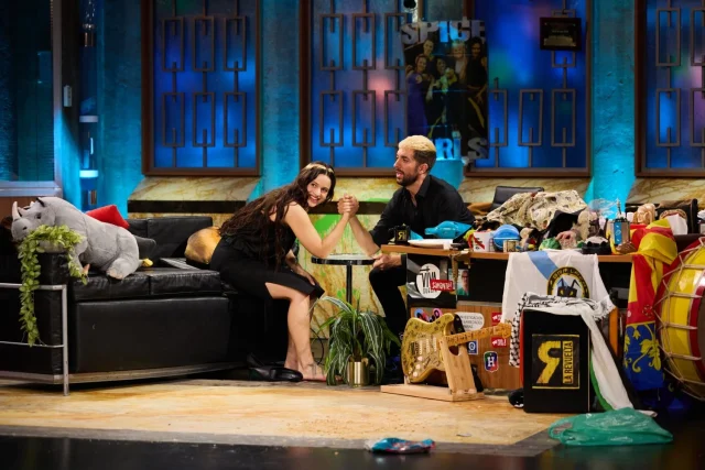 Rosalía le cumple el sueño a Broncano y la rompe en 'La Revuelta': Desde una espectacular entrada hasta revelaciones inéditas sobre C. Tangana, ¡no se guardó nada!