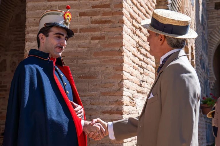 Caos total en 'La Promesa' con una boda desbaratada, un puñetazo a Lorenzo y... ¿un nuevo compromiso?