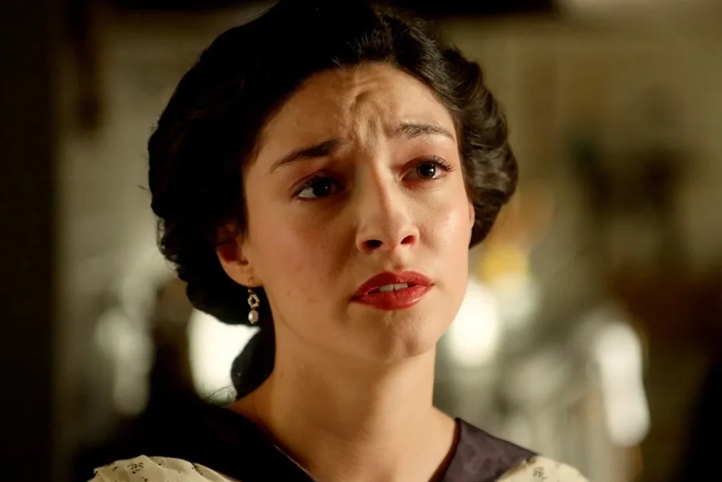 Tras un capítulo agridulce en ‘La Promesa’, la muerte de Lorenzo queda en el aire y dos nuevos personajes se incorporan al elenco 2 El equilibrio se pierde en ‘La Promesa’