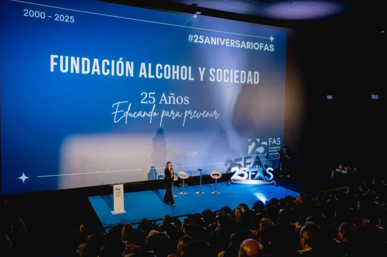 La Fundación Alcohol y Sociedad celebra su 25 aniversario reivindicando la educación como herramienta clave frente al consumo de alcohol en menores
