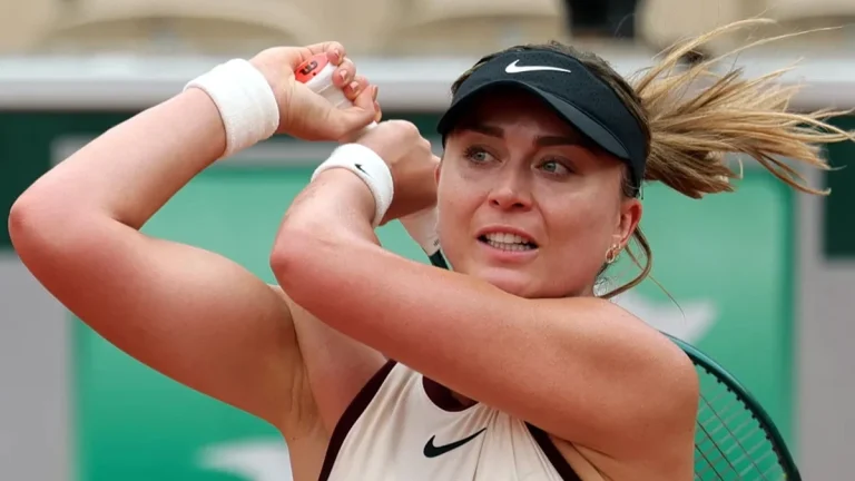 Badosa aprieta el puño y fija su regreso: 2026 será su año