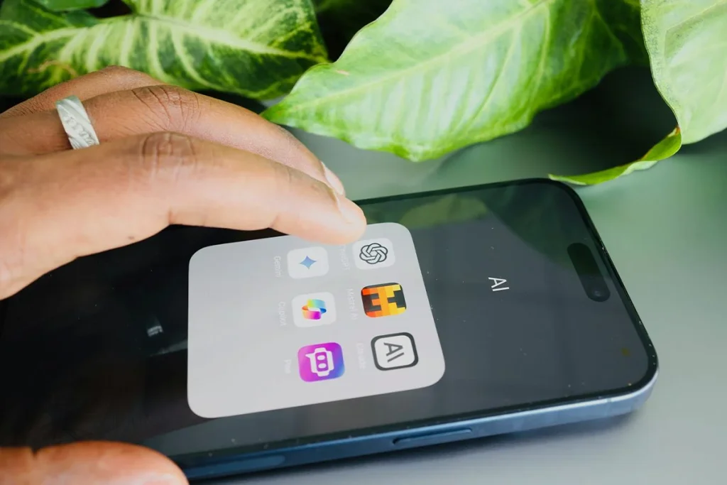 ChatGPT pierde terreno: Copilot incluirá esta función de forma gratuita 3 ChatGPT pierde posicionamiento frente a Copilot, que añade herramientas innovadoras gratis