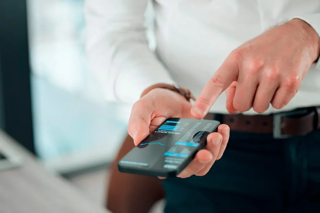 Consejos esenciales para operar con la app del banco desde el móvil sin riesgos de fraude