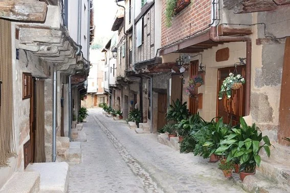 El último plan de negocio de Airbnb pasa por revolucionar la España vaciada 1 Del “todo incluido” al “todo auténtico”