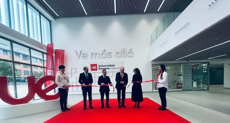 El alcalde de Málaga inaugura la Universidad Europea de Andalucía