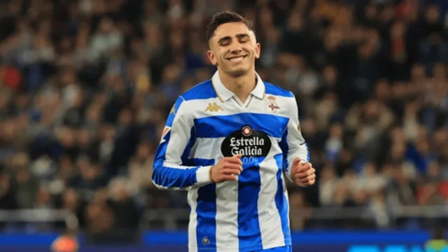 El beso de Yeremay al Deportivo