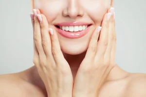 El futuro del cuidado dental incluye soluciones para mantener dientes blancos de forma permanente