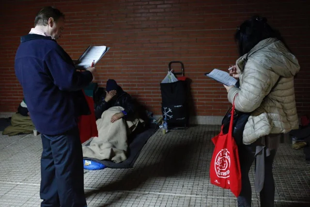 Riesgo de pobreza en España: 12,6 millones de personas en exclusión social, según la Red Europea