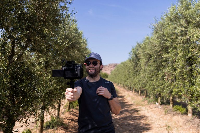 BASF lanza en España la serie "Follow a Farmer" para mostrar el auténtico día a día del campo