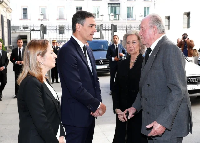 ​"Especialmente doloroso": La dura reacción de Pedro Sánchez a las memorias de Juan Carlos I 