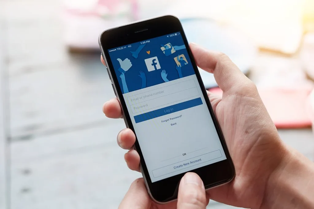 Facebook lanza una IA avanzada para ayudarte a encontrar el amor con su 'matchmaking' inteligente 1 Facebook presenta una inteligencia artificial avanzada que mejora el matchmaking y ayuda a encontrar pareja