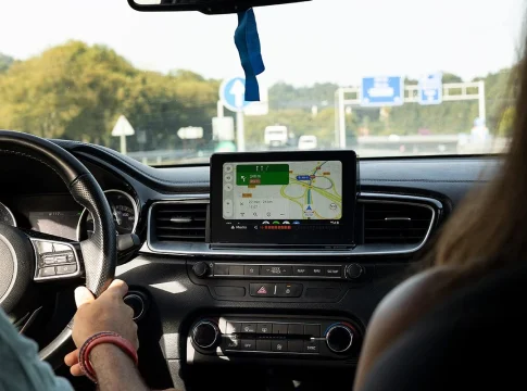 Google Maps mejora la navegación con Live Lane Guidance para evitar errores de carril en cruces y salidas Google Maps mejora la navegación con Live Lane Guidance para evitar errores de carril en cruces y salidas