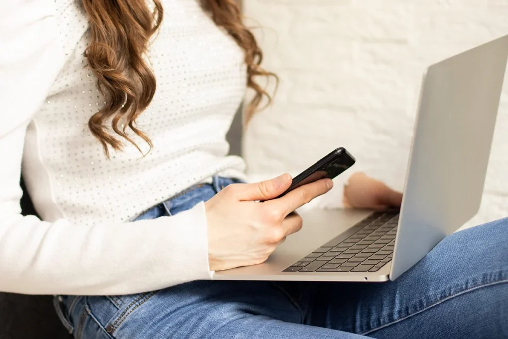 Adiós tiendas online: la alianza entre ChatGPT y PayPal impulsa un nuevo modelo de compra 23 La combinación de ChatGPT con PayPal ofrece una nueva experiencia de compra sin plataformas convencionales