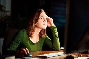 La concentración cerebral alcanza su punto máximo entre los 27 y 36 años según expertos en neurociencia