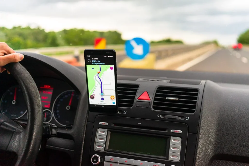 Adiós Waze, Google avanza hacia la app de navegación definitiva con inteligencia artificial 4 La evolución de la navegación digital avanza con Google y su nueva app inteligente que supera a Waze