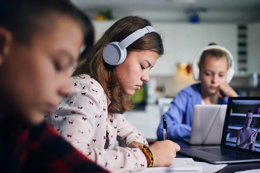 La llegada de la inteligencia artificial transforma el paradigma de la enseñanza personalizada