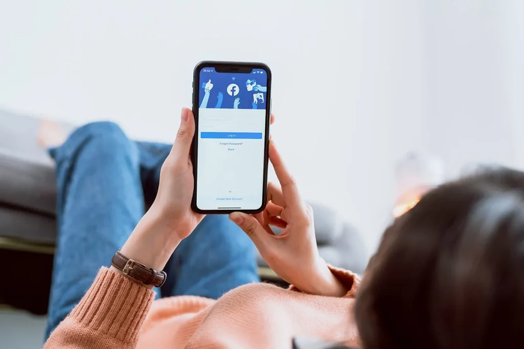 Facebook lanza una IA avanzada para ayudarte a encontrar el amor con su 'matchmaking' inteligente 2 La nueva IA de Facebook facilita conexiones amorosas mediante sistemas inteligentes de emparejamiento