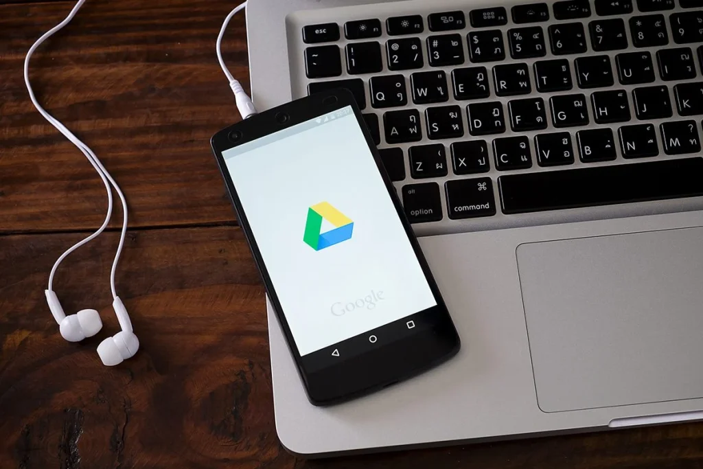 Los resúmenes de audio en Google Drive facilitan entender documentos largos desde cualquier dispositivo