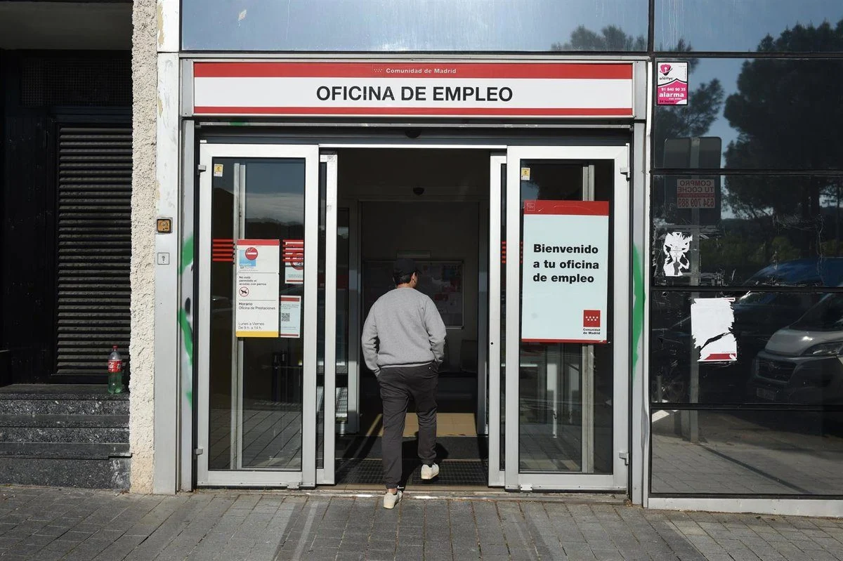 Menos paro, pero más gente dependiendo de subsidios Menos paro, pero más gente dependiendo de subsidios