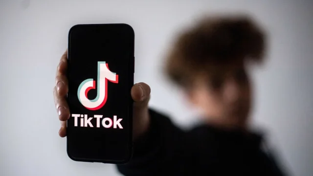 TikTok dispara los salarios de sus estrellas mientras la mayoría de creadores apenas gana dinero