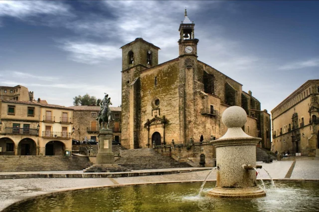 Miguel Torres, guía extremeño, lanza su aviso: por qué deberías reservar ya si quieres viajar en diciembre al rincón más especial de la región