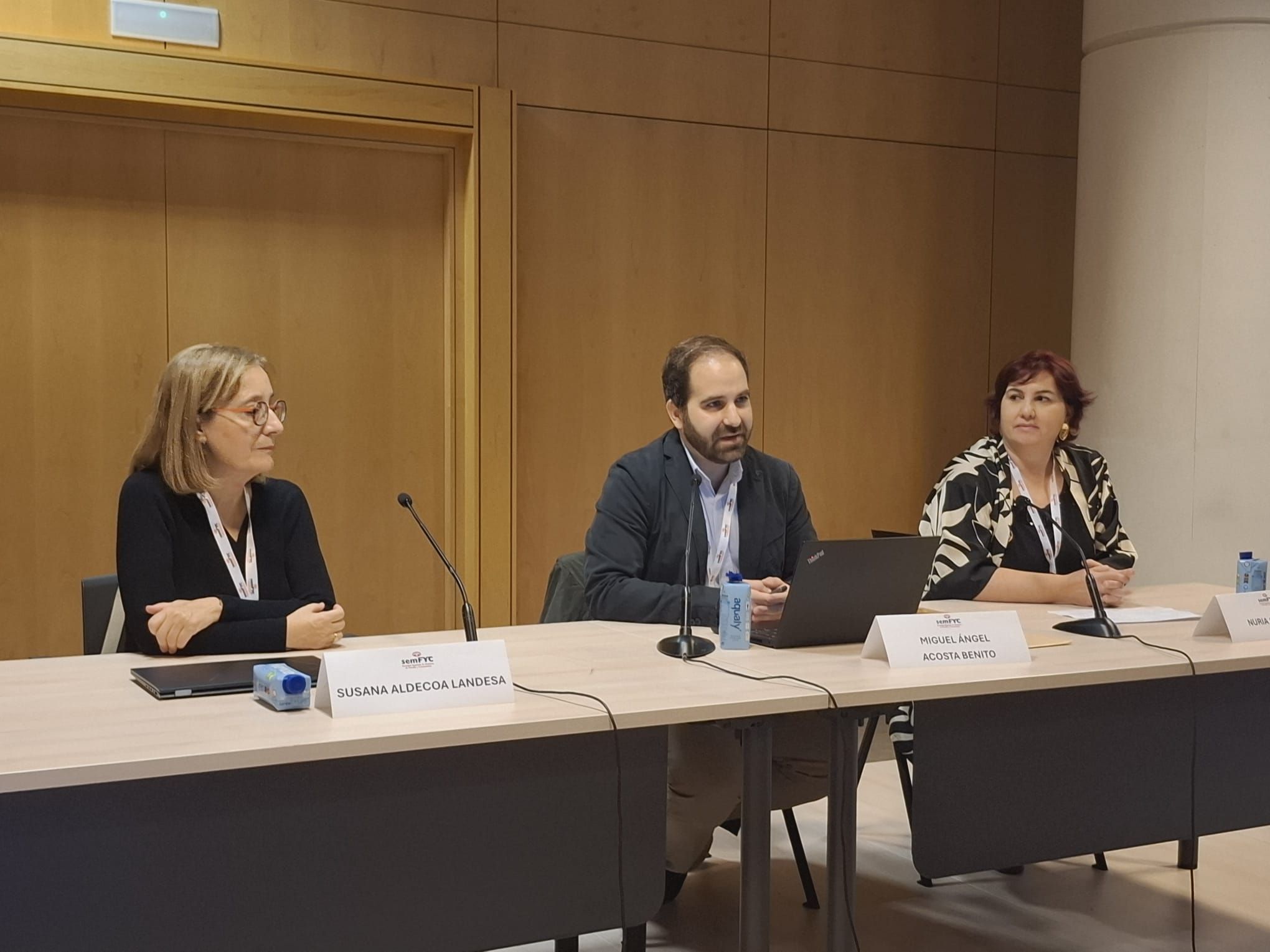 La semFYC otorga cinco sellos de la calidad de la atención orientada a las personas mayores 1 WhatsApp Image 2025 11 15 at 104538