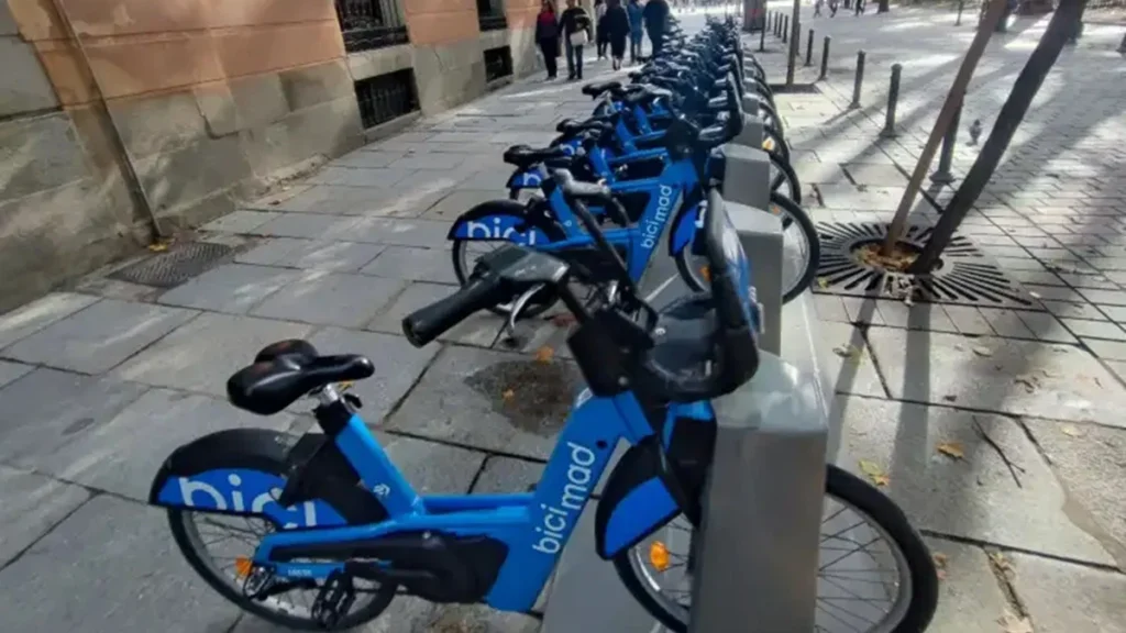 Los riders, inquietos con la nueva tarifa límite en BiciMad que estudia el Ayuntamiento de Madrid Fuente: Agencias