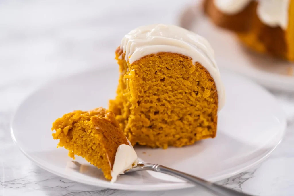 La preparación de El pastel de mandarina que pueden comer todos: sin harina, sin lácteos y sin remordimientos es tan sencilla y satisfactoria que se convierte en un agradable ritual para compartir en familia o con uno mismo. Fuente: Freepik 
