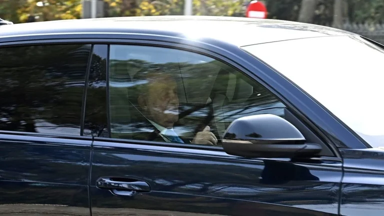 Tres horas: Ese sería el tiempo que Felipe VI le permitió a Juan Carlos I compartir con la Familia Real