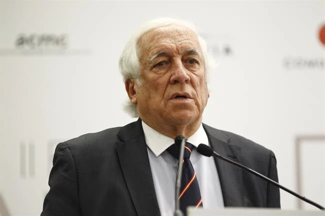 La preocupante petición de Juan Carlos I: "Os pido el mismo apoyo para mi hijo, el Rey Felipe, en este difícil cometido" 2 El acto en el Real Casino de Madrid y la petición expresa de apoyo para Felipe VI