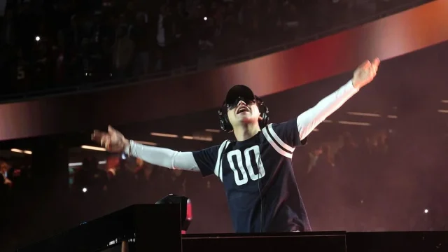 De la habitación al Bernabéu: dentro del fenómeno Bizarrap que lo logra todo