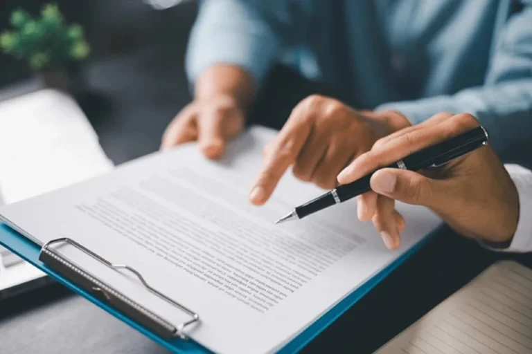 Servicios imprescindibles para freelancers y agencias españolas que quieren cobrar en dólares desde Estados Unidos