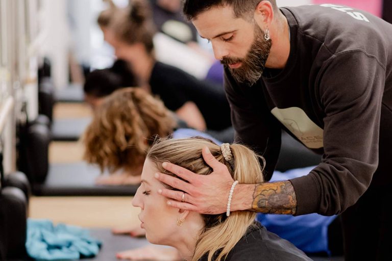 Por qué el Pilates máquinas se adapta a cualquier edad y necesidad física