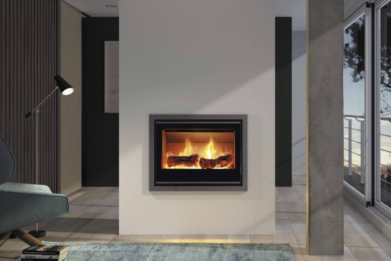 Diseño, rendimiento y sostenibilidad, así son las estufas y chimeneas de Carbel