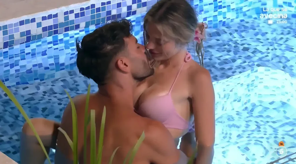 El primer beso que encendió la alarma de la tentación en ‘La Isla de las Tentaciones’