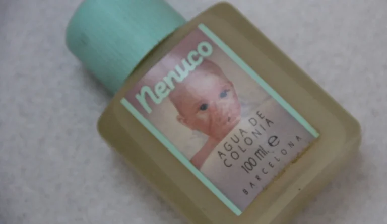 El aroma a colonia Nenuco en las aulas de EGB, el perfume que marcó el regreso a clases en septiembre