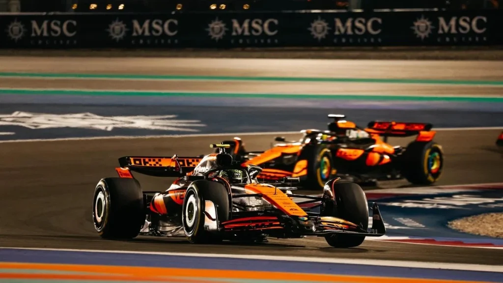 El título de F1 se decide en dos carreras: Norris, Piastri y Verstappen llegan al límite a Qatar 2 El título de F1 se decide en dos carreras: Norris, Piastri y Verstappen llegan al límite a Qatar Fuente: Agencias
