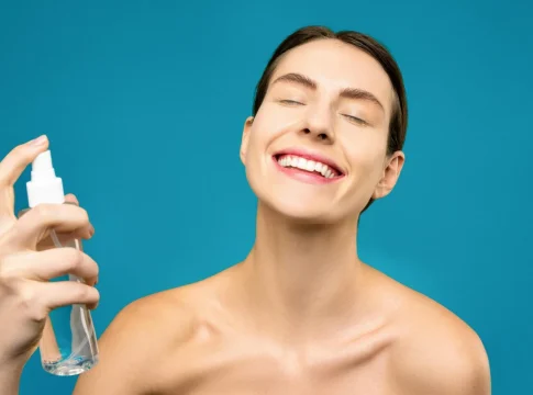 Sin una rutina básica, ni el retinol ni el ácido hialurónico funcionarán como deberían | Fuente: Pexels Sin una rutina básica, ni el retinol ni el ácido hialurónico funcionarán como deberían
