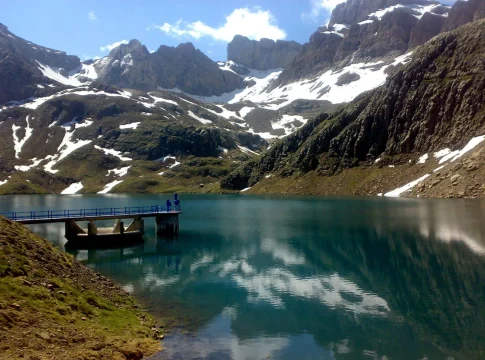 Ni Hogwarts ni el Orient Express: la estación fantasma de Huesca que ha resucitado para ser el hotel de moda Ni Hogwarts ni el Orient Express: la estación fantasma de Huesca que ha resucitado para ser el hotel de moda