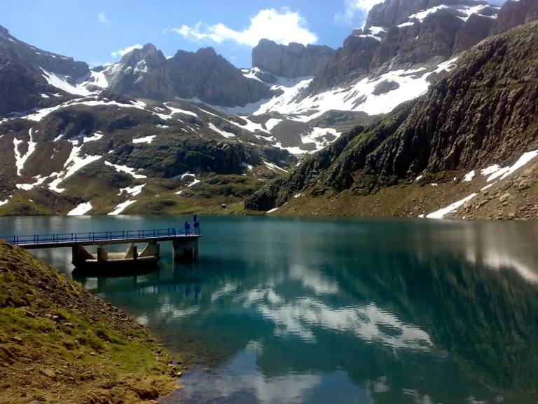 Ni Hogwarts ni el Orient Express: la estación fantasma de Huesca que ha resucitado para ser el hotel de moda