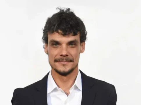 Críspulo Cabezas, del puñetazo de realidad de ‘Barrio’ al casi anonimato: así ha acabado el chico duro del cine social de los 90 Críspulo Cabezas, del puñetazo de realidad de ‘Barrio’ al casi anonimato: así ha acabado el chico duro del cine social de los 90